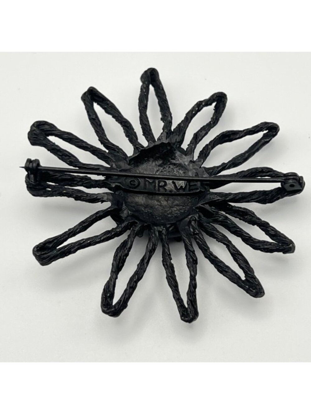 Vintage MR WE Brutalist Black Flower Brooch 2.5" Modernist Signed 1960-1970s - Picture 6 of 7